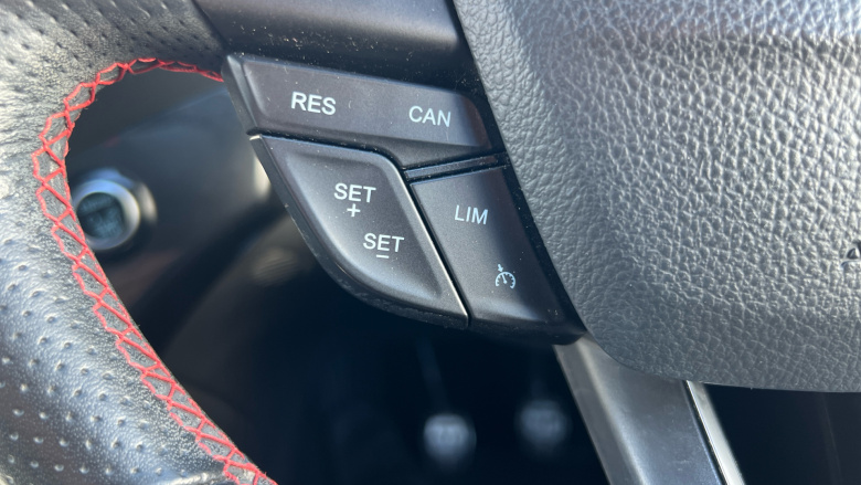 Ford Kuga 2.0 TDCi ST-Line 5dr 2WD Diesel Estate